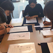 書道レッスン中の画像1