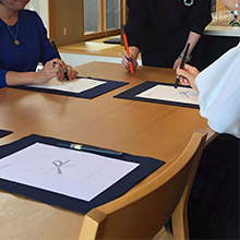 書道レッスン中の画像3